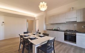 Suite n5 - Attico centrale con vista e parcheggio